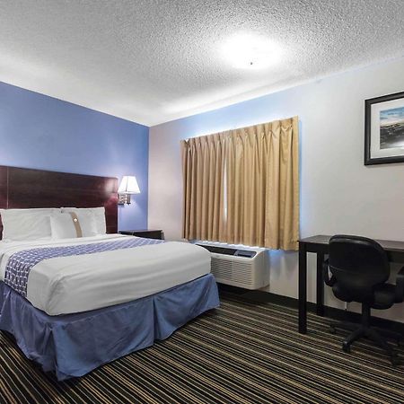 Suburban Extended Stay Hotel Naval Base Area Warrington Exteriér fotografie