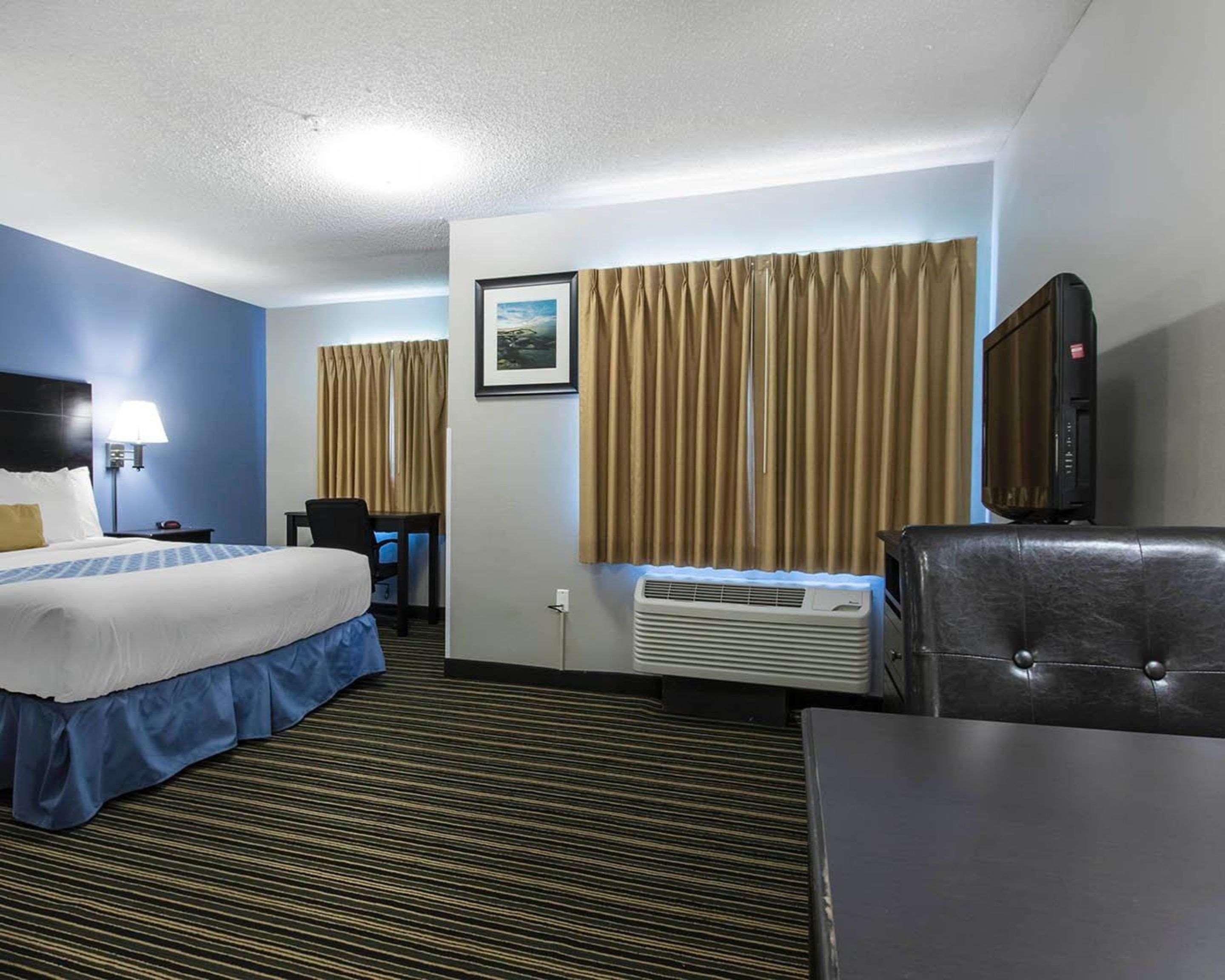 Suburban Extended Stay Hotel Naval Base Area Warrington Exteriér fotografie