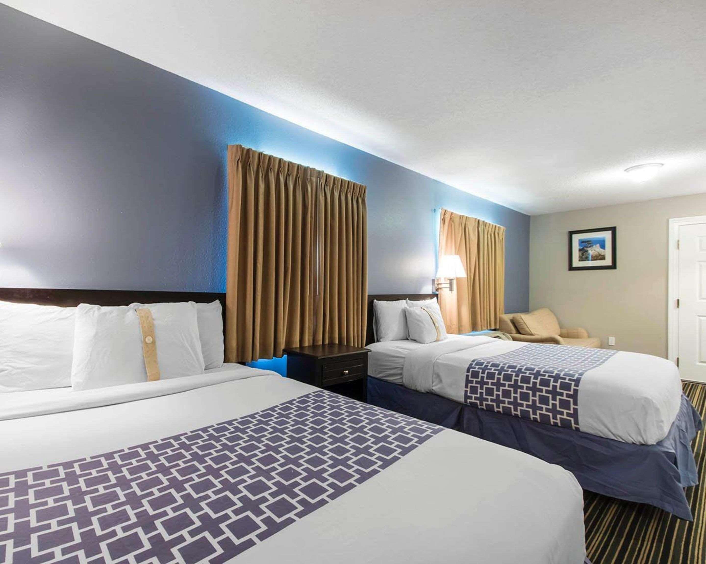 Suburban Extended Stay Hotel Naval Base Area Warrington Exteriér fotografie